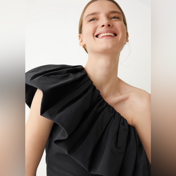 & Other Stories Tops - & Other Stories Ruffled One-Shoulder Top